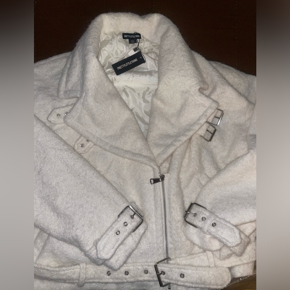 PrettyLittleThing Off-White Teddy Jacket